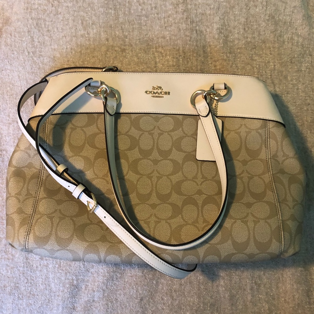 NEW Coach Signature Bag - Picture 1 of 4
